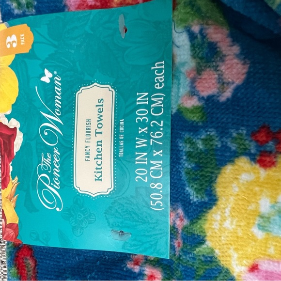 Pioneer Woman Fancy Flourish Kitchen Towels 3 pack NEW - Picture 2 of 8